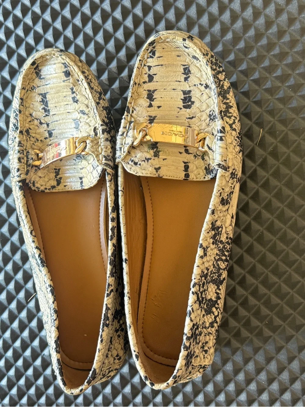 Coach snakeskin print loafers 6.5 women’s